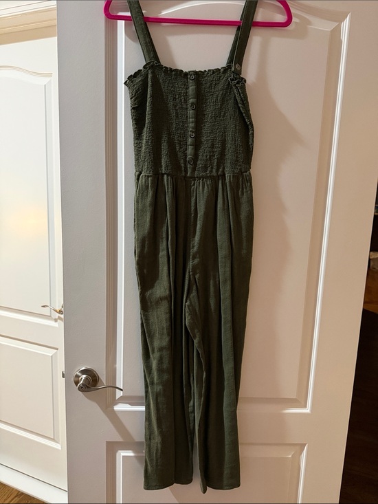 Hollister Dresses & Skirts - Hollister Olive Green Button-Front Jumpsuit